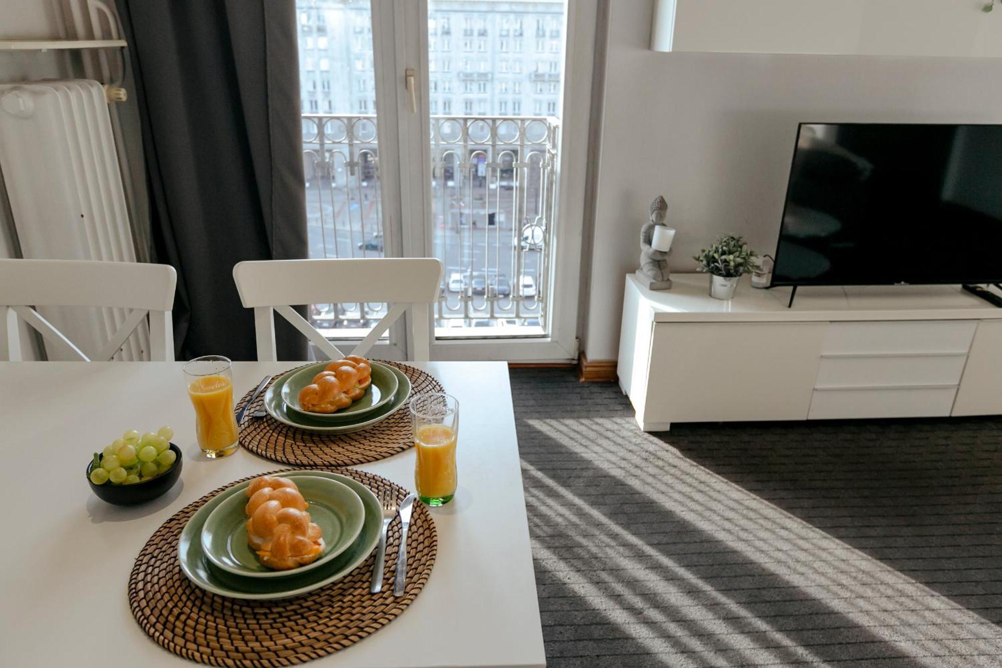 ורשה Plac Konstytucji 6 Orange - Apartament Dla 4 Osob - Bezplatny Parking - Free Parking - Piekny Widok Na Panorame Warszawy מראה חיצוני תמונה