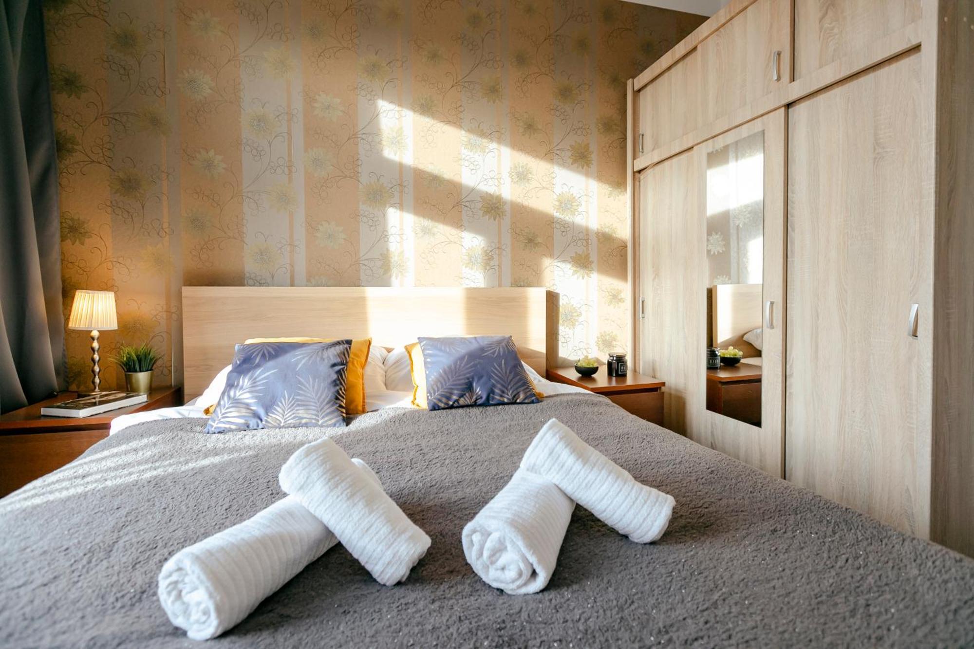 ורשה Plac Konstytucji 6 Orange - Apartament Dla 4 Osob - Bezplatny Parking - Free Parking - Piekny Widok Na Panorame Warszawy מראה חיצוני תמונה