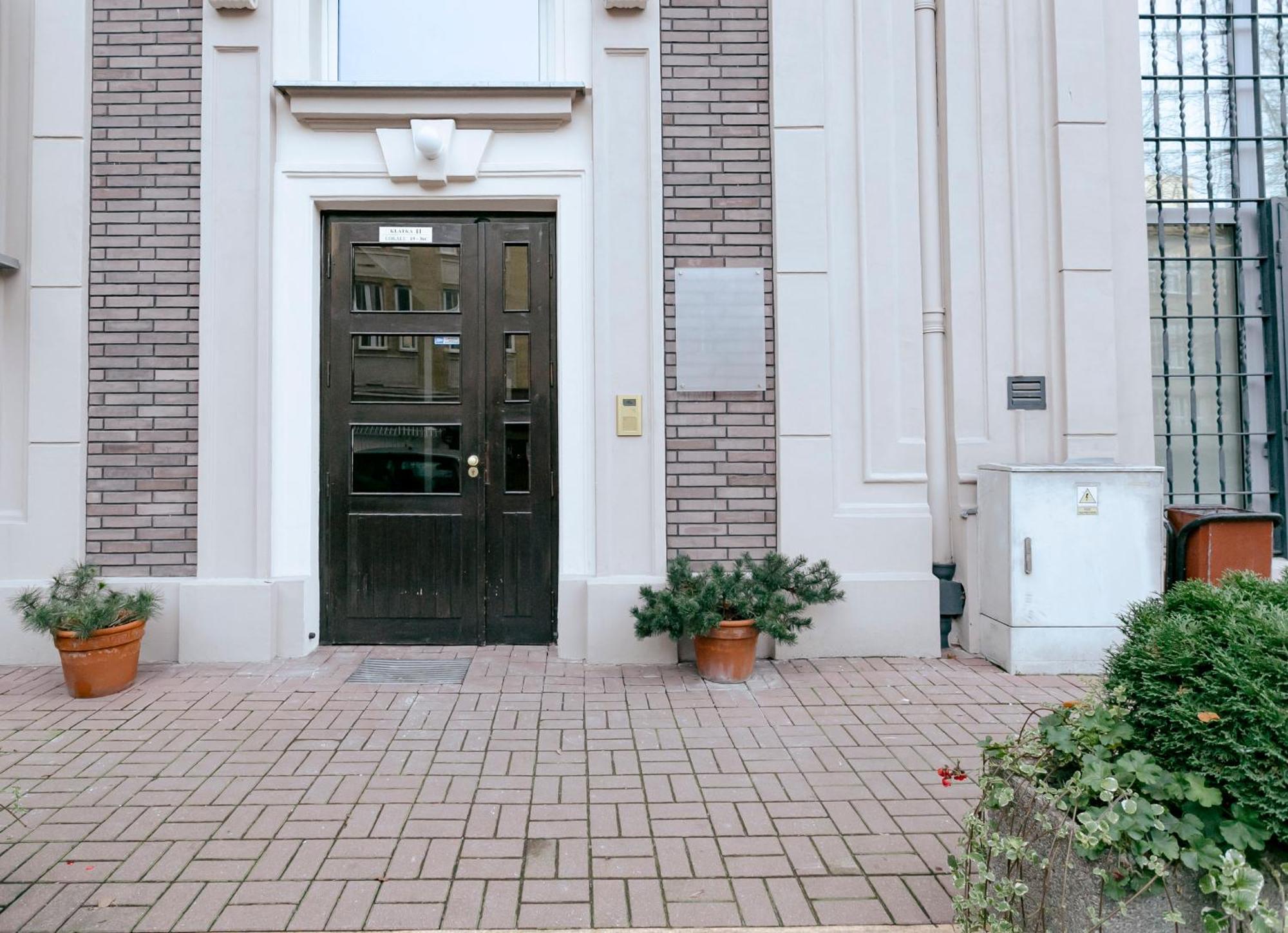 ורשה Plac Konstytucji 6 Orange - Apartament Dla 4 Osob - Bezplatny Parking - Free Parking - Piekny Widok Na Panorame Warszawy מראה חיצוני תמונה