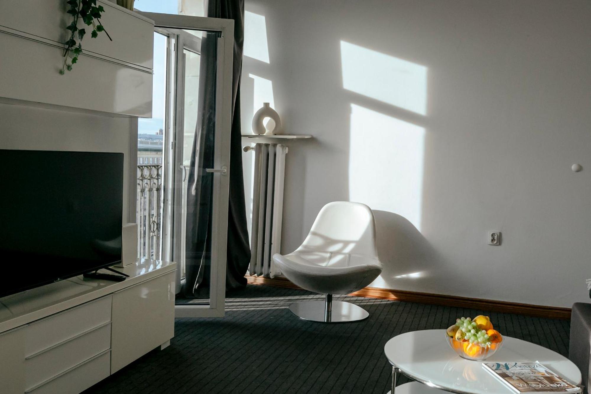 ורשה Plac Konstytucji 6 Orange - Apartament Dla 4 Osob - Bezplatny Parking - Free Parking - Piekny Widok Na Panorame Warszawy מראה חיצוני תמונה
