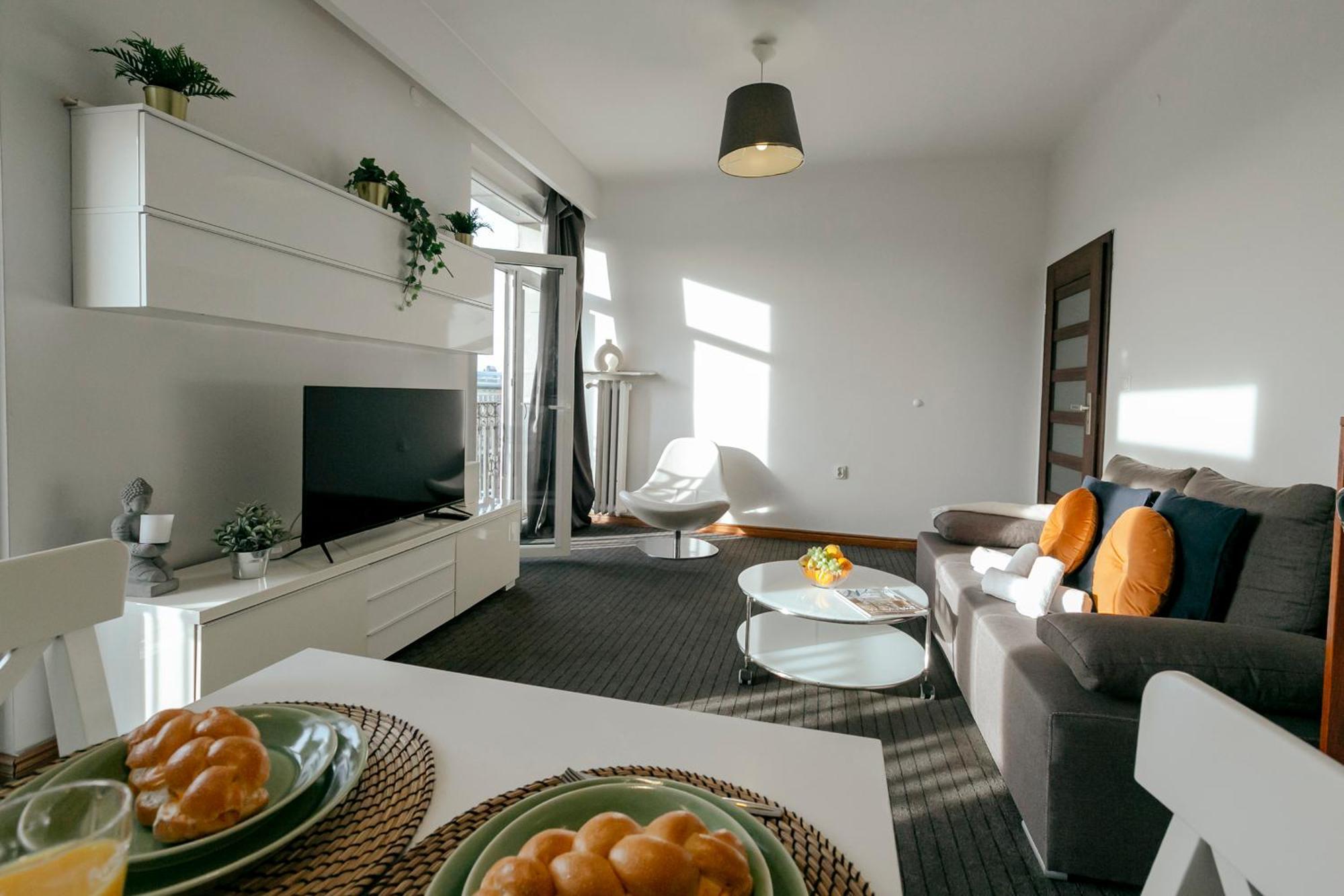 ורשה Plac Konstytucji 6 Orange - Apartament Dla 4 Osob - Bezplatny Parking - Free Parking - Piekny Widok Na Panorame Warszawy מראה חיצוני תמונה